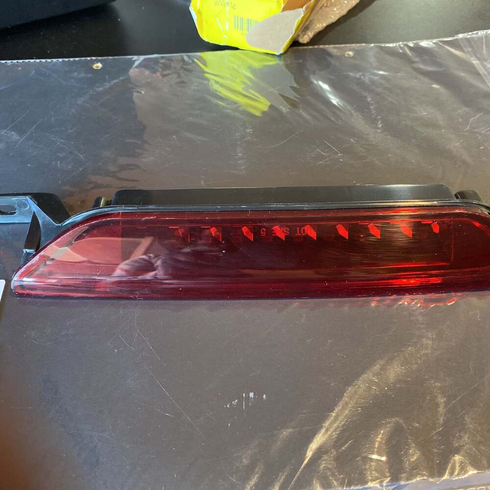 LED Rear Third 3RD Brake Tail Light for Dodge Durango & Jeep Grand Cherokee 2011